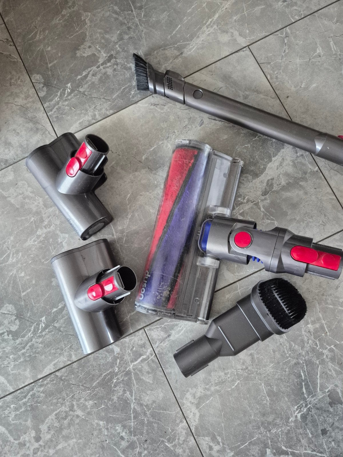 Dyson steelstofzuiger v12 hulpstukken, Ophalen