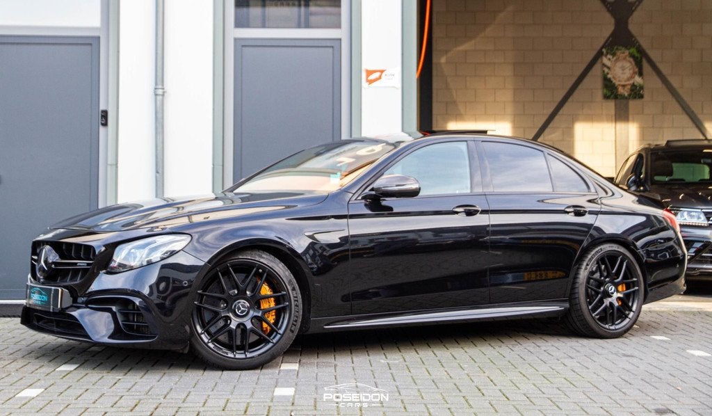 Mercedes-Benz E-Klasse AMG 63 S 4Matic PANO | KERAMISCH | CA, Auto's, Automaat, Automatische klimaatregeling, Gebruikt, Zwart