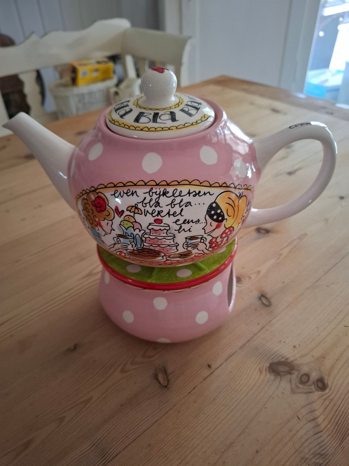 Blond Amsterdam Theepot met Warmer - Roze met stippen, Ophalen of Verzenden, Zo goed als nieuw, Roze, Steen/keramiek