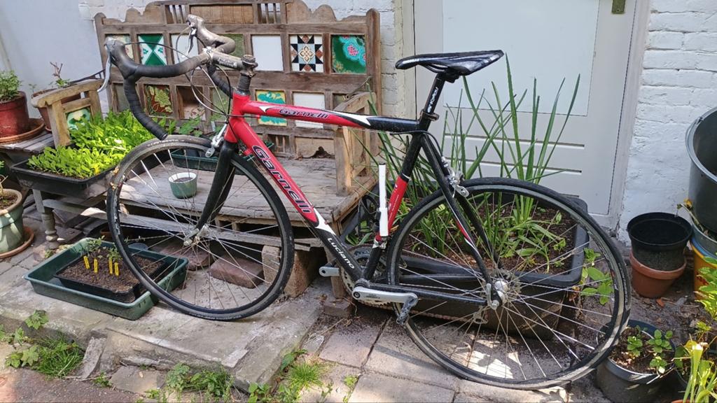 Garnelli Luciano racefiets - Rood/Zwart, 28 inch, Gebruikt, Aluminium, 15 tot 20 versnellingen