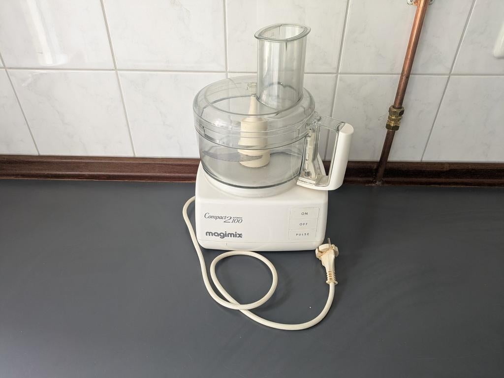 Magimix Compact 2100 foodprocessor, 2 tot 3 liter, Ophalen of Verzenden, Gebruikt, 1 snelheid
