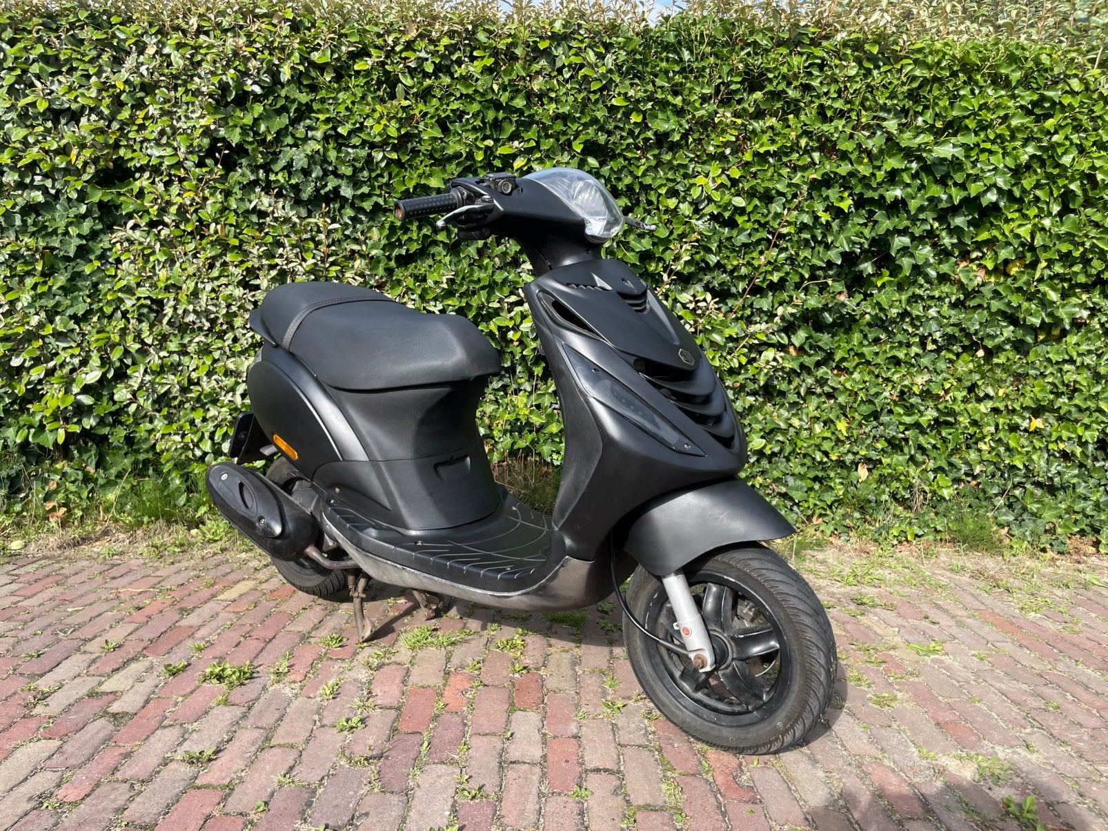 Piaggio Zip 2010 Brom Alarm, Fietsen en Brommers, Scooters | Piaggio, Maximaal 45 km/u, Zip, Ophalen of Verzenden, Zo goed als nieuw