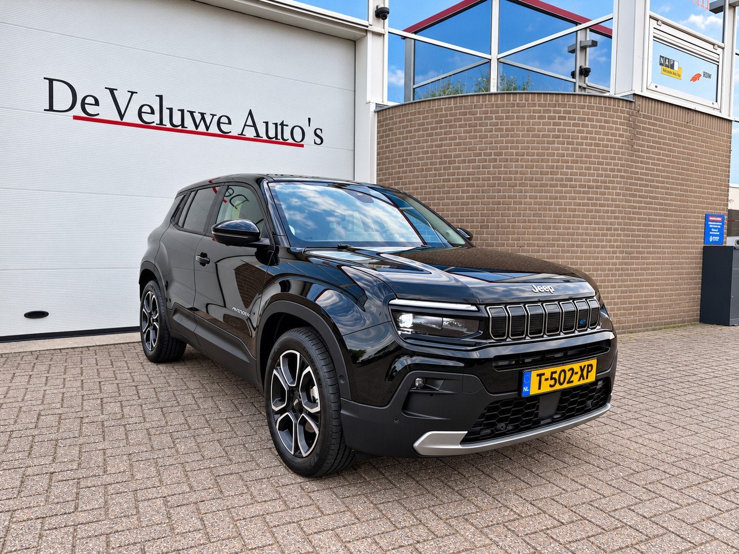 Jeep Avenger Black Edition 54 kWh|SoH 96,44%|ACC|Keyless, Auto's, Dealer onderhouden, Gebruikt, 156 pk, Zwart