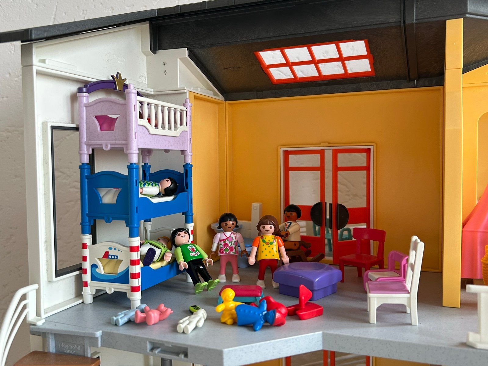 Foto 6 van PLAYMOBIL 9266.Modern Woonhuis met extra verdieping .