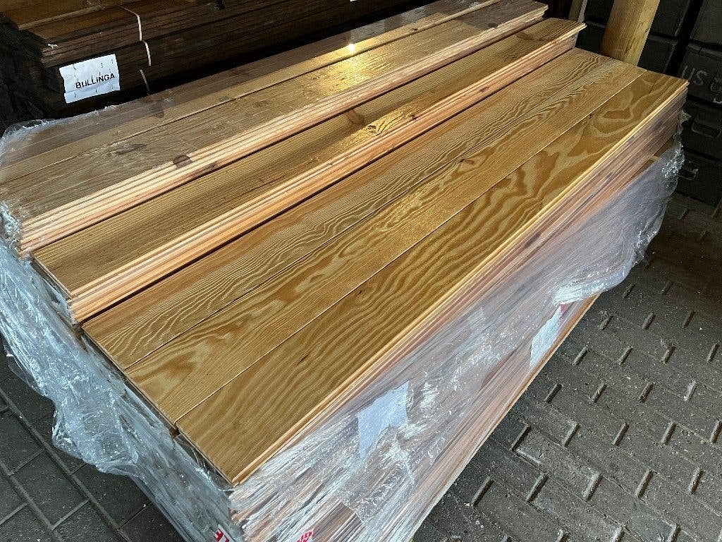 Dubbel geborsteld en gelakt grenen houten planken , KOOPJE, Ophalen of Verzenden, Nieuw, 25 tot 50 m², Overige typen