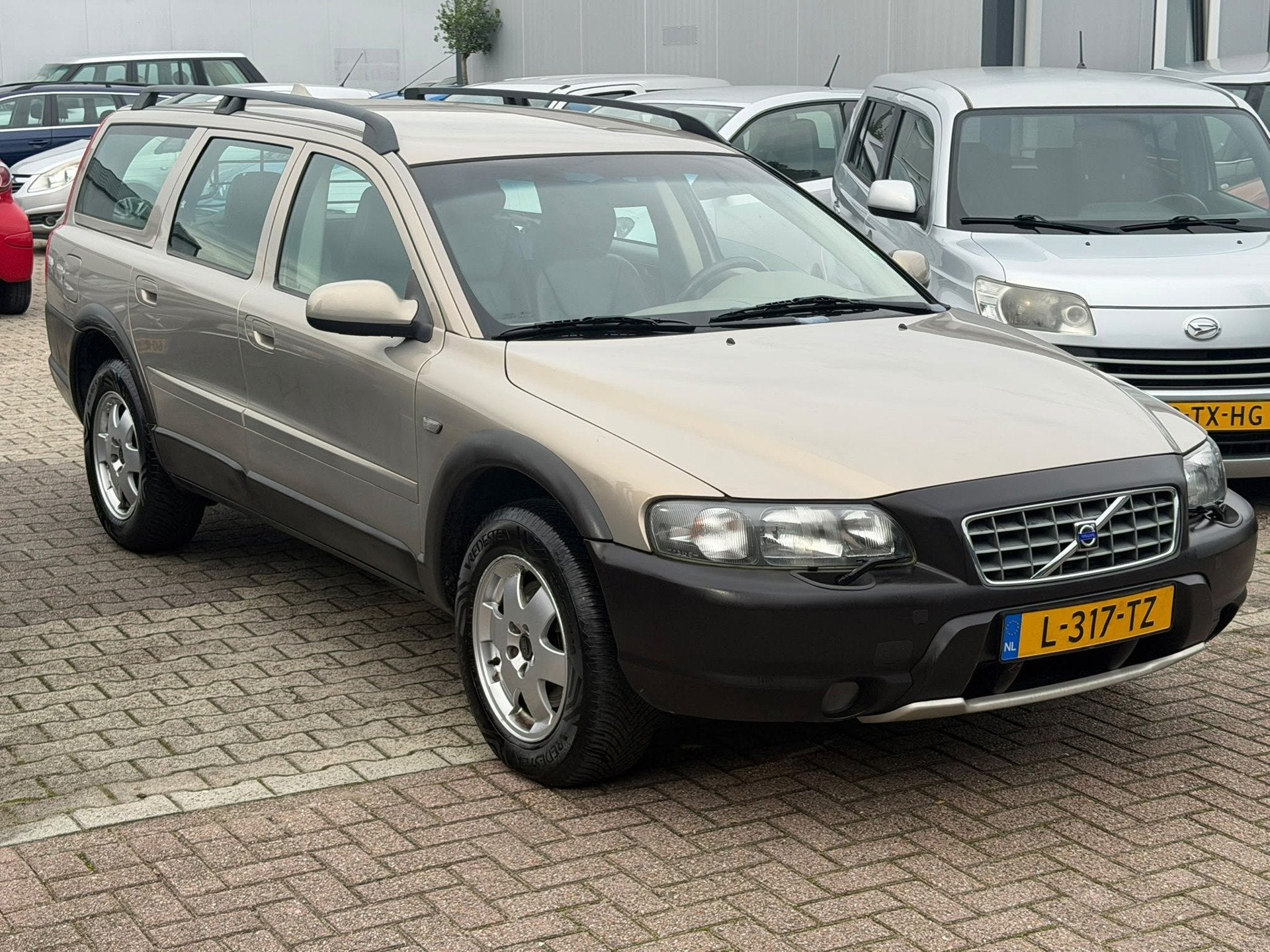Volvo XC70 2.4 T AWD Automaat 2000 Blijvend Youngtimer ! Tur, Auto's, Bruin, XC70, 2435 cc, Vierwielaandrijving