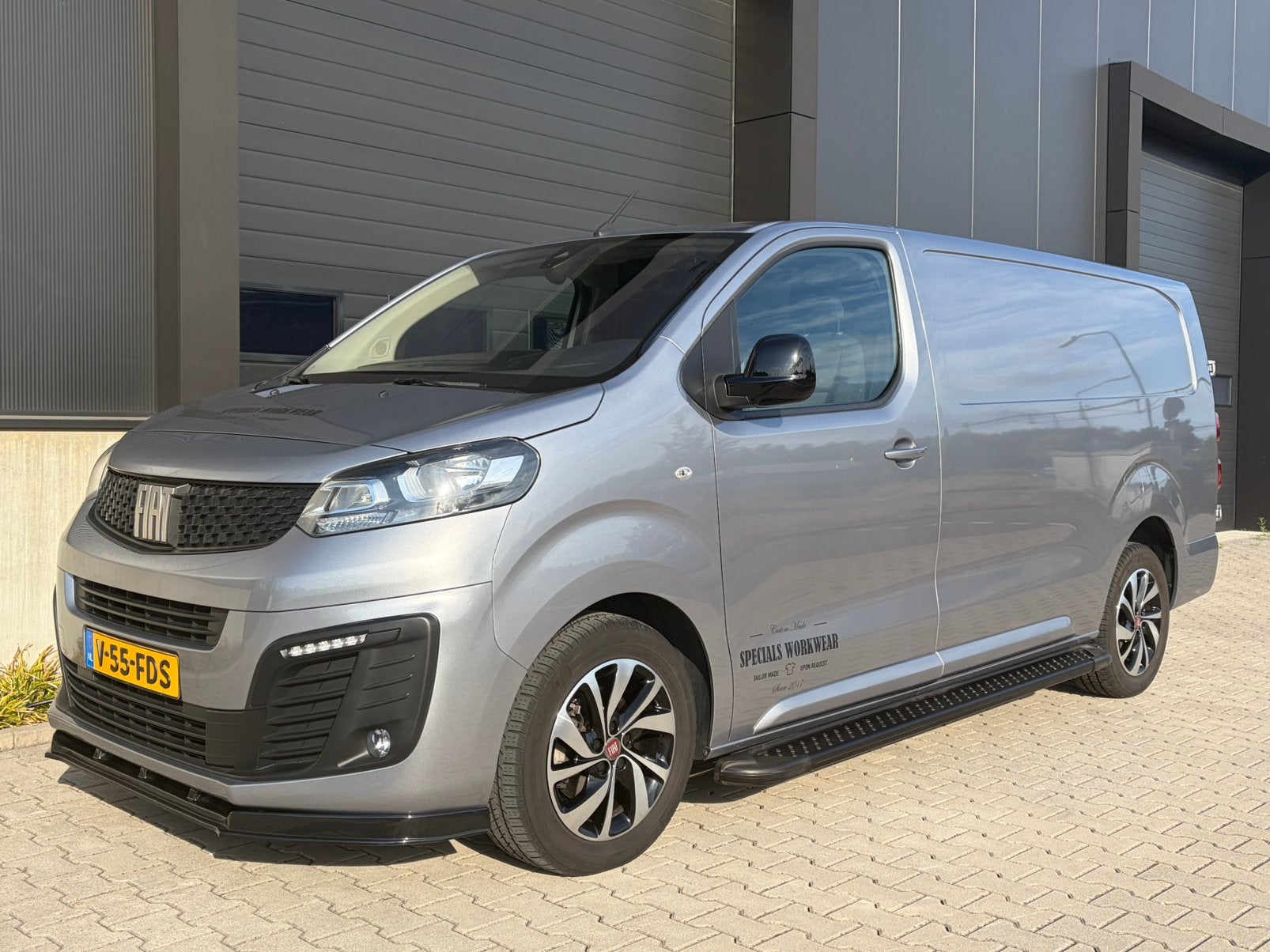 Fiat Scudo 2.0 D 180PK L3H1 2024 Automaat SX Grijs, Stof, 4 cilinders, Origineel Nederlands, Particulier