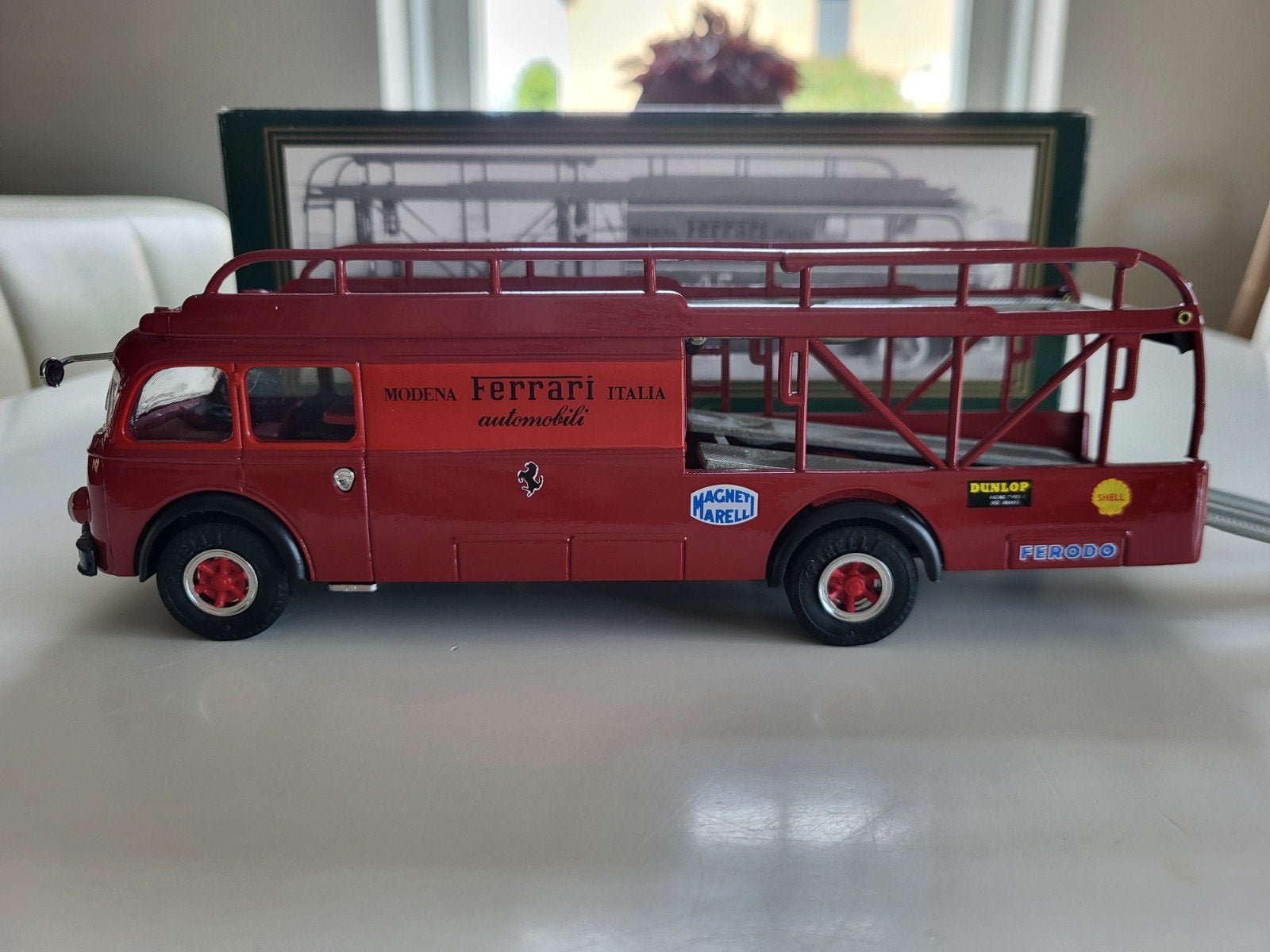 1:43 1956 Fiat 642 RN2 Bartoletti Ferrari Transporter, Hobby en Vrije tijd, Modelauto's | 1:43, Auto, AutoArt, Ophalen of Verzenden