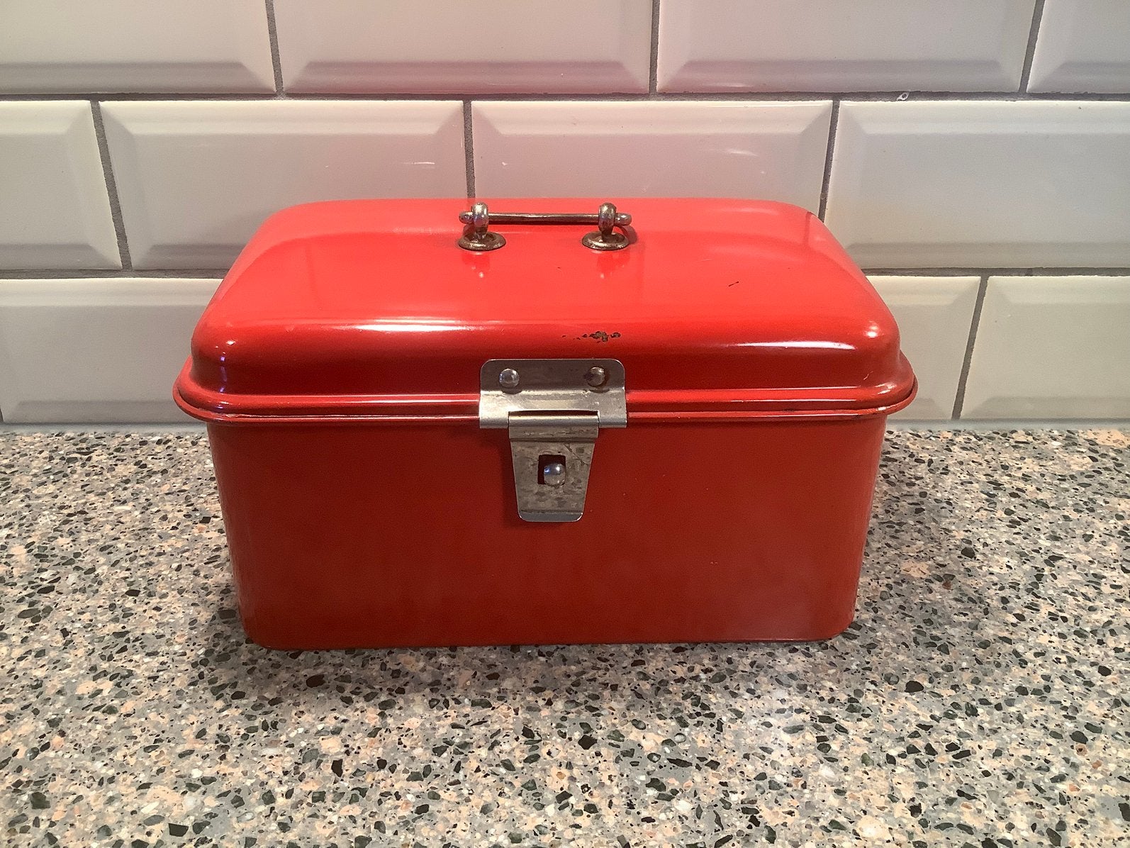 ️ ❤️ RODE blikken trommel lunchtrommel, Antiek en Kunst, Ophalen of Verzenden