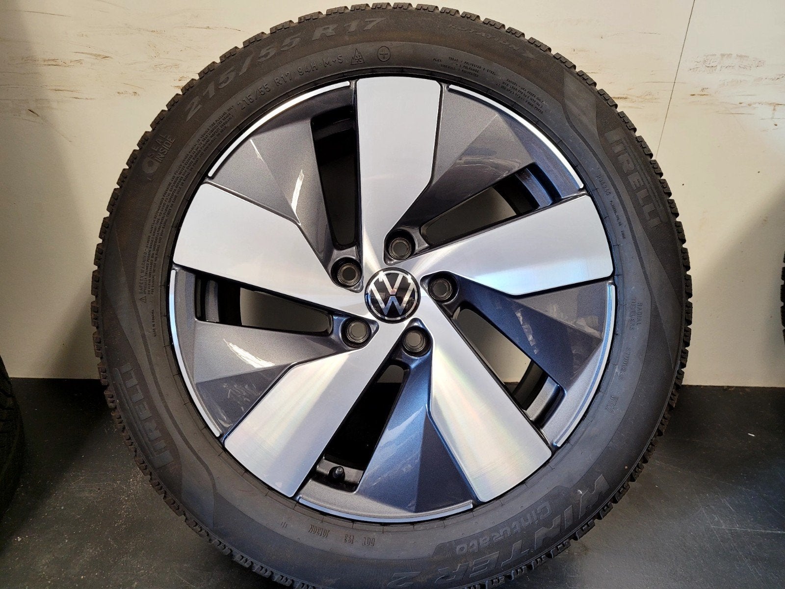 17 inch VW PASSAT SUPERB velgen 215 55 17 winter Seat skoda, Ophalen, 215 mm, Banden en Velgen, 17 inch
