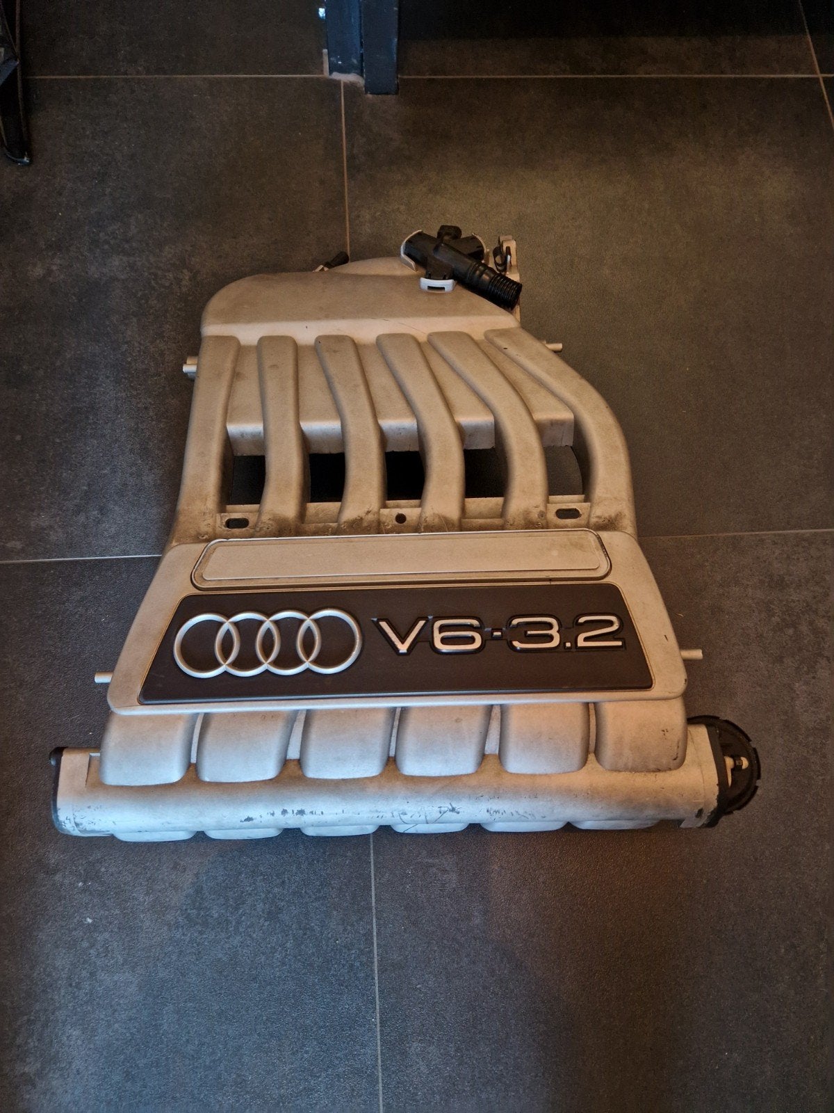 Audi V6 3.2 Inlaatspruitstuk voor VR6 / V6 Volkswagen, Ophalen of Verzenden
