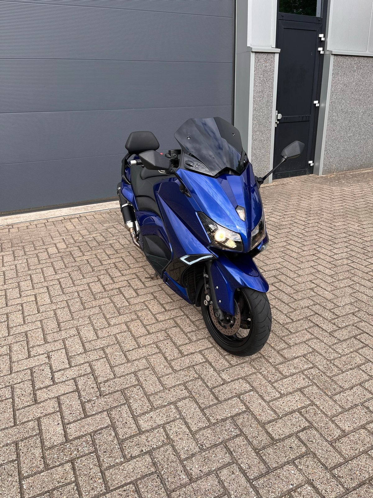 Yamaha TMAX 530 - Sportieve motorscooter, Sportuitlaat, Meer dan 35 kW, Minimaal motorrijbewijs A2, Automaat