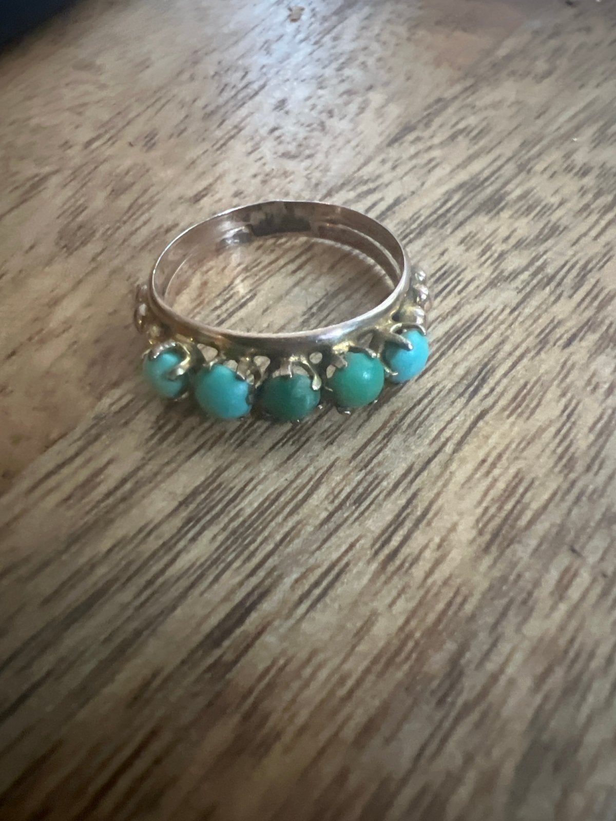 Gouden ring met turkoois edelstenen, Sieraden, Tassen en Uiterlijk, Gebruikt, Ophalen of Verzenden, 17 tot 18, Met edelsteen