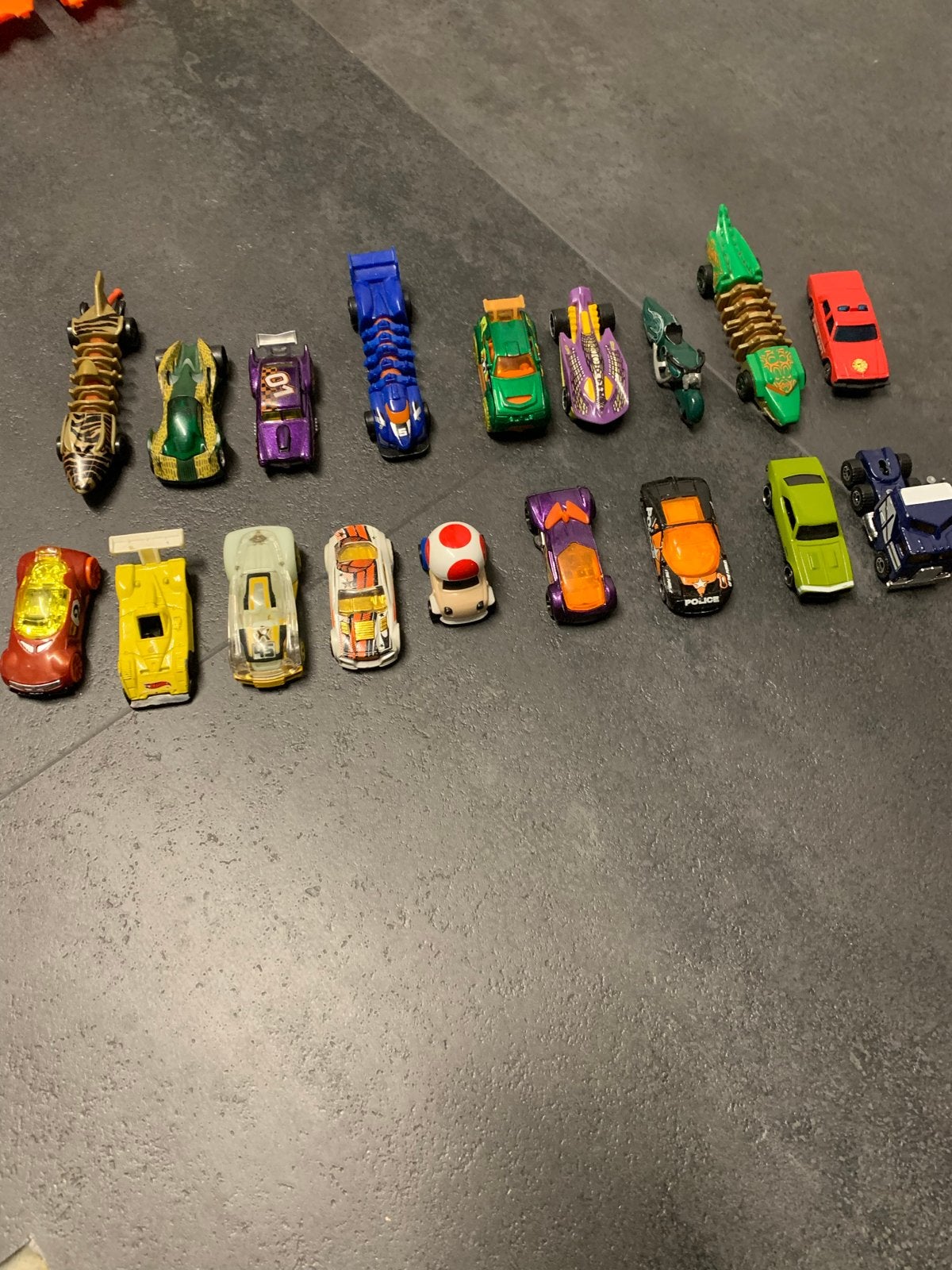 Diverse Hot Wheels Auto's - 18 Stuks, Ophalen of Verzenden, Zo goed als nieuw