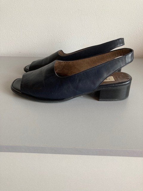 Nette donkerblauwe zomerschoenen, Kleding | Dames, Schoenen, Zo goed als nieuw, Sandalen of Muiltjes, Blauw, Ophalen of Verzenden