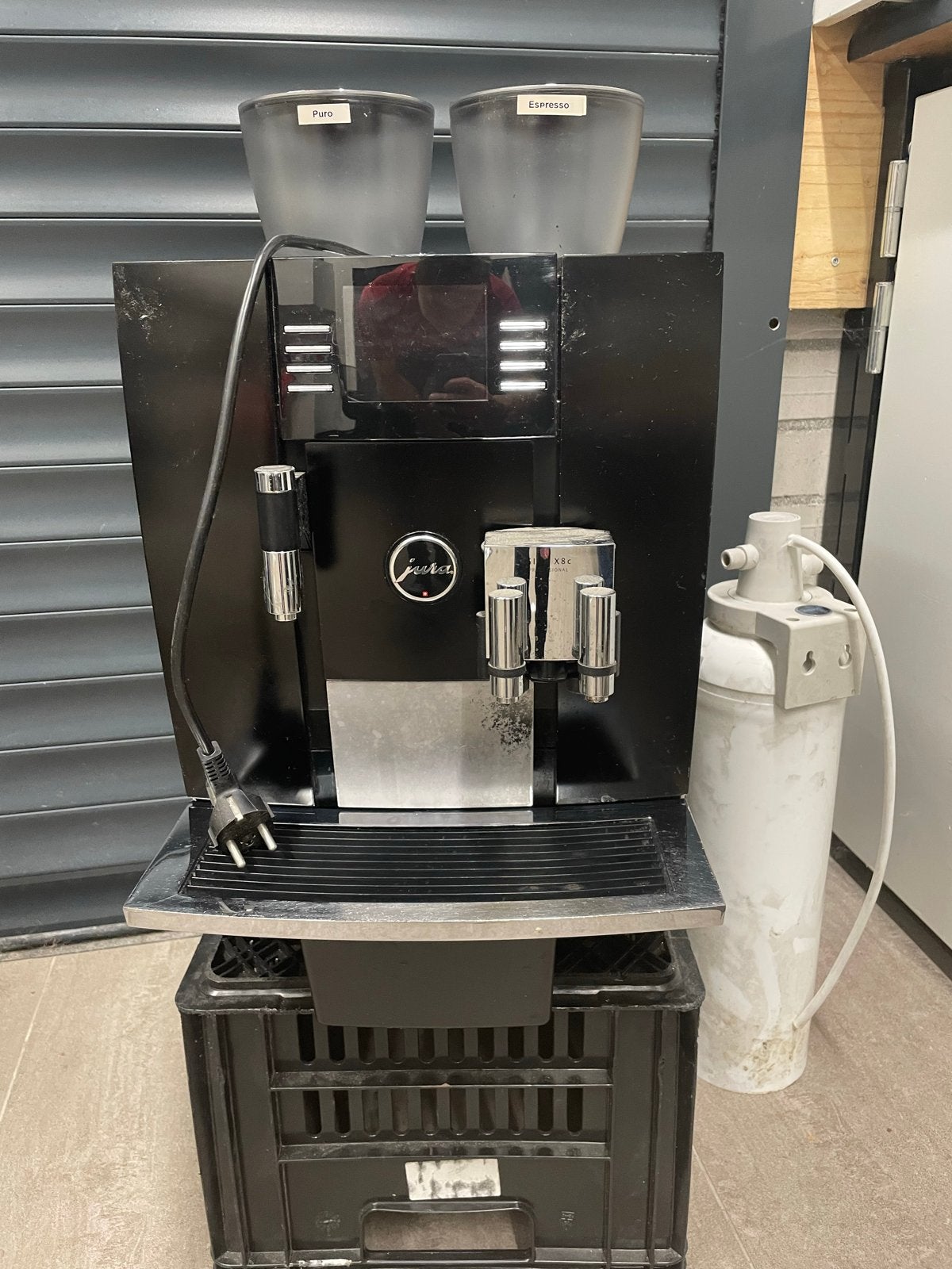 Jura Giga X8c Professional Koffiemachine, Gebruikt, 10 kopjes of meer, Koffiemachine, Koffiebonen