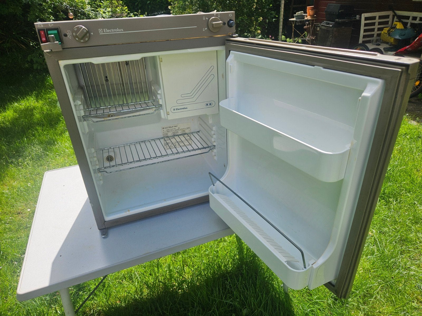 Absorptiekoelkast 12v 230v gas Electrolux RM4200, Ophalen, Gebruikt, Motor en Techniek