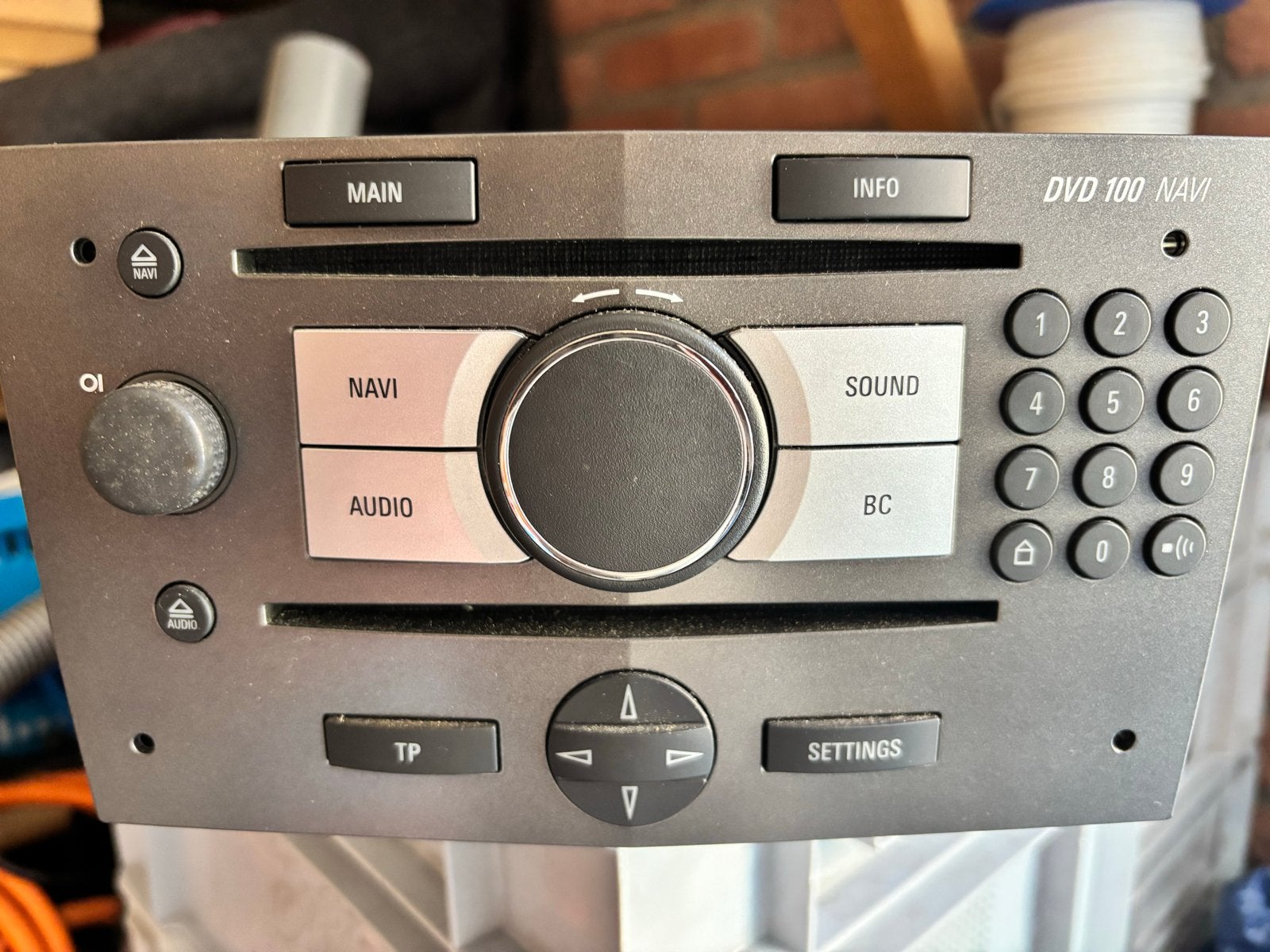 Opel DVD 100 Navi autoradio navigatiesysteem, Ophalen of Verzenden, Gebruikt