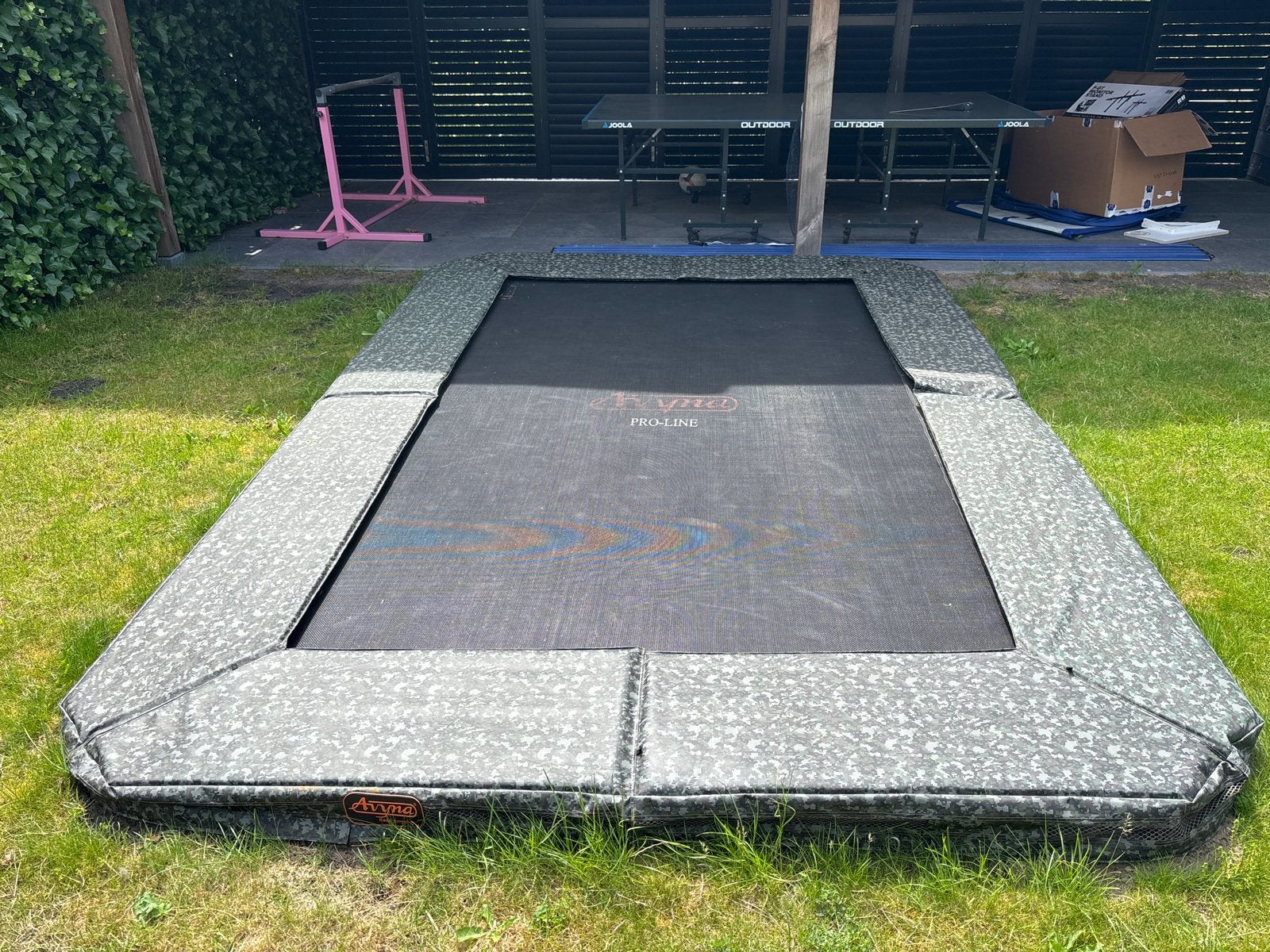 Avyna Pro-Line 213 inground trampoline rechthoek Camo, Ophalen, Gebruikt