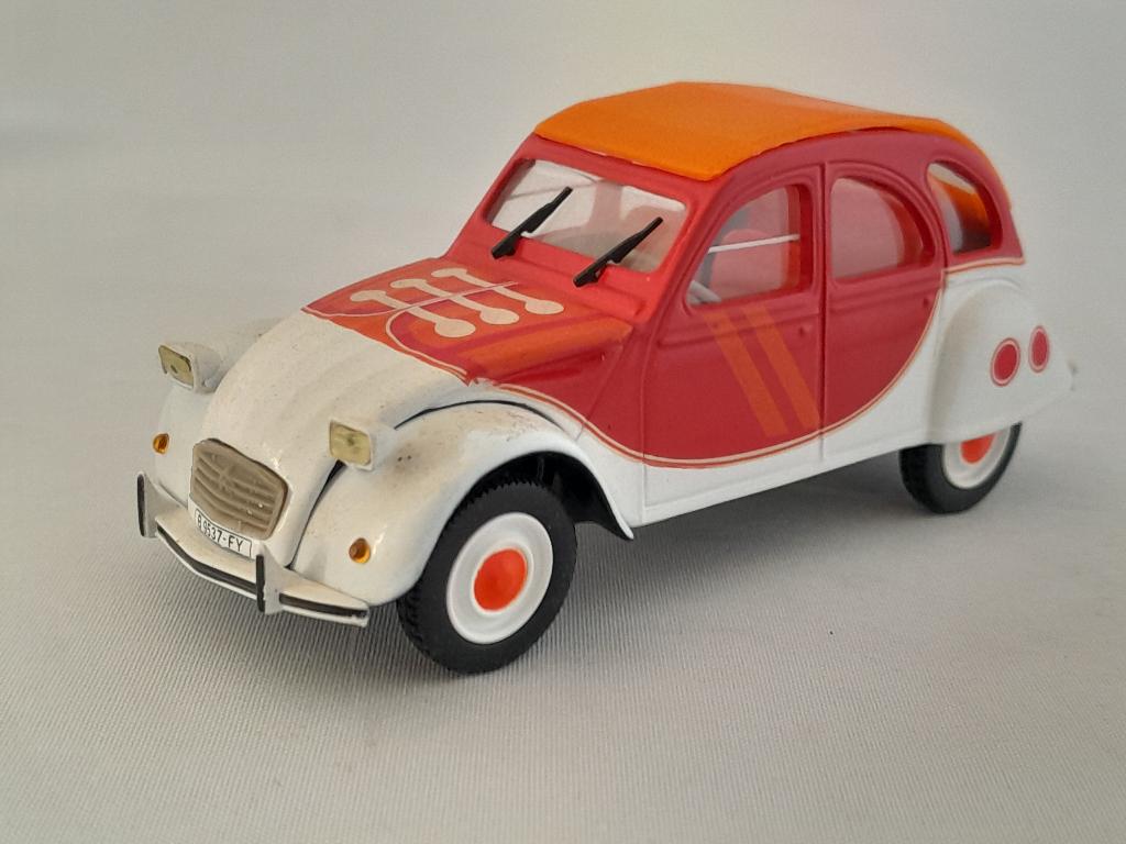 Citroën 2CV Marcatelo 1:43 van Norev, Hobby en Vrije tijd, Modelauto's | 1:43, Ophalen of Verzenden, Zo goed als nieuw, Auto, Norev