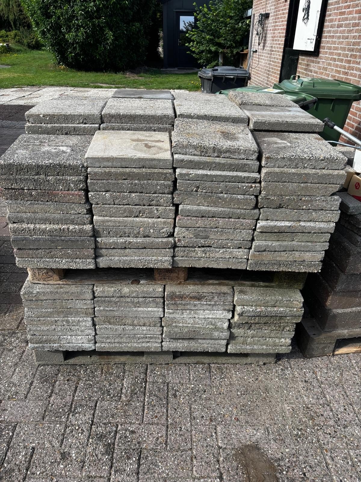 Stoeptegels 288 stuks - ongeveer 30-35 m2, Ophalen, Gebruikt, Beton, Overige typen