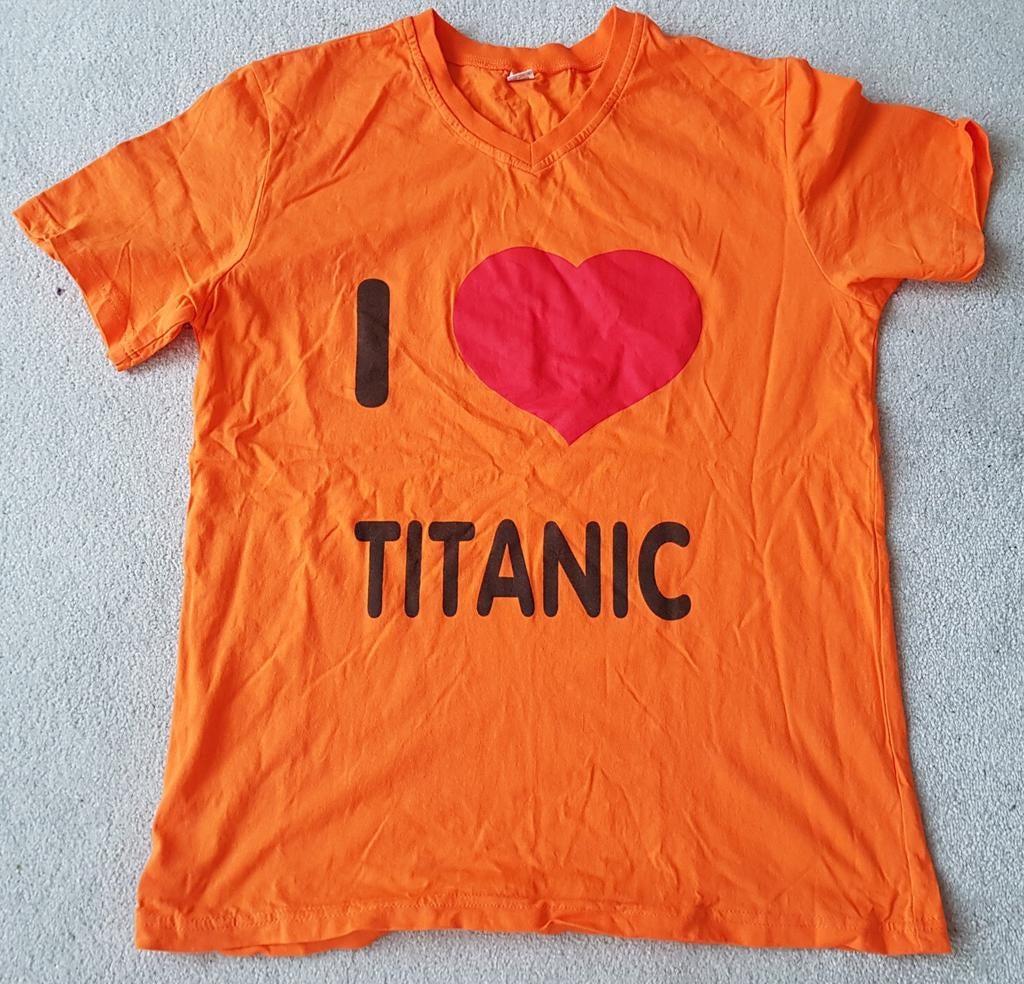Oranje t-shirt i love titanic maat m tshirt shirt koningsdag, Kleding | Dames, Maat 38/40 (M), Verzenden, Oranje, Korte mouw