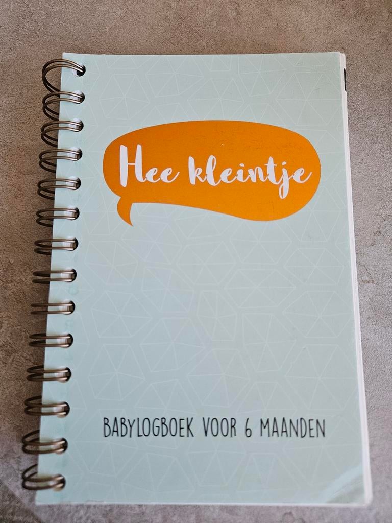 Gezocht: baby logboek voor 6 maanden "hee kleintje", Nieuw, Ophalen of Verzenden, 0 tot 6 maanden, Bbnc