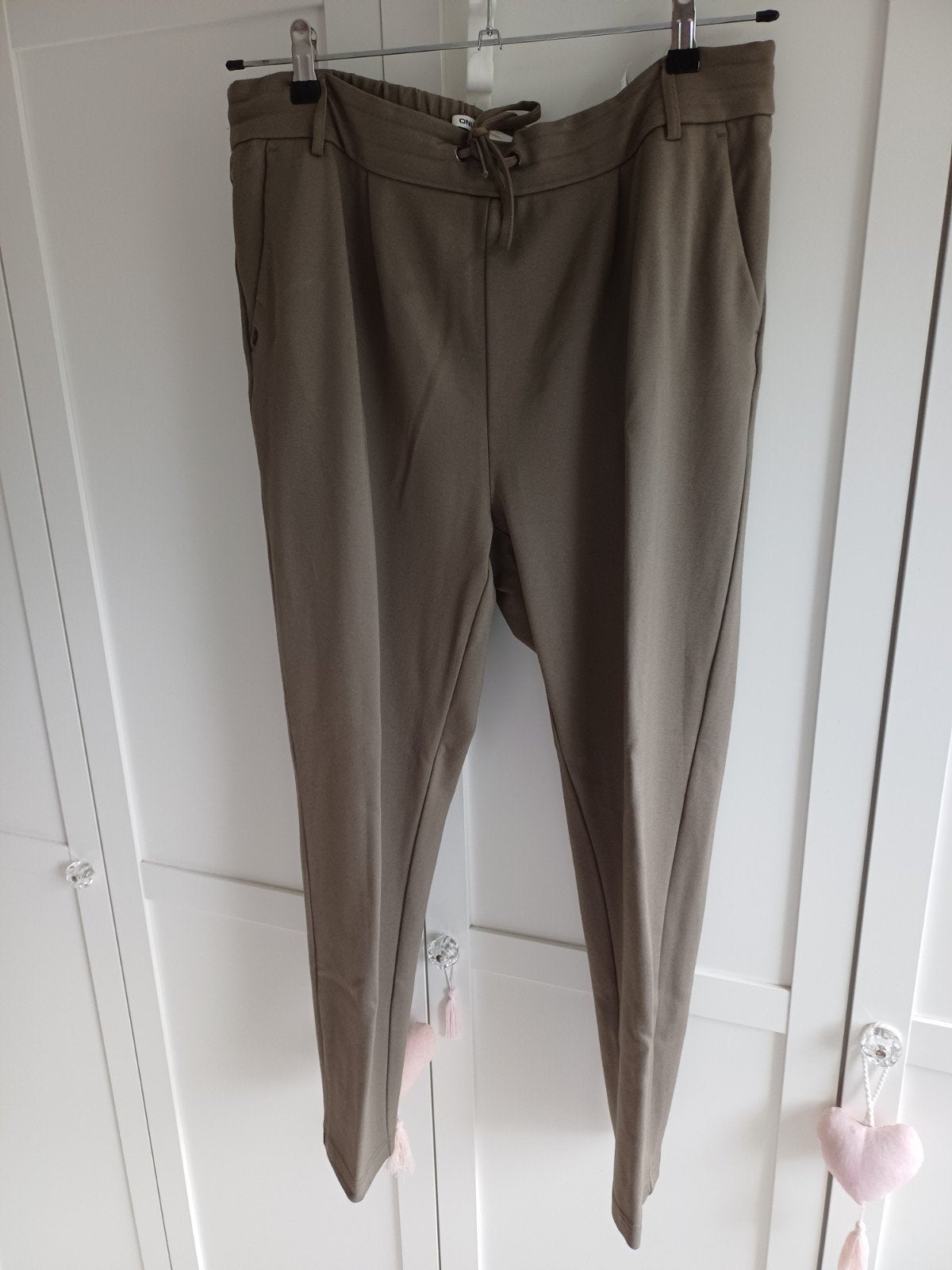 Only Ploptrash XL/34, Ophalen of Verzenden, Zo goed als nieuw, Beige, Broek of Spijkerbroek