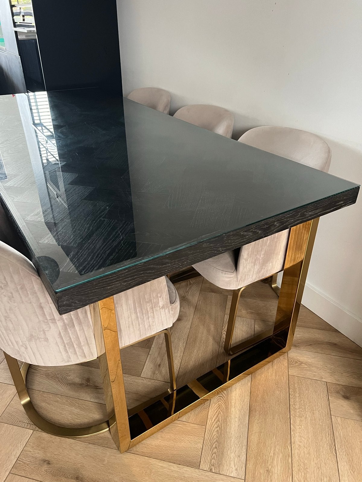 Richmond Eettafel met Glazen Blad en Gouden Onderstel, 100 tot 150 cm, Ophalen of Verzenden, Vijf personen of meer, 150 tot 200 cm
