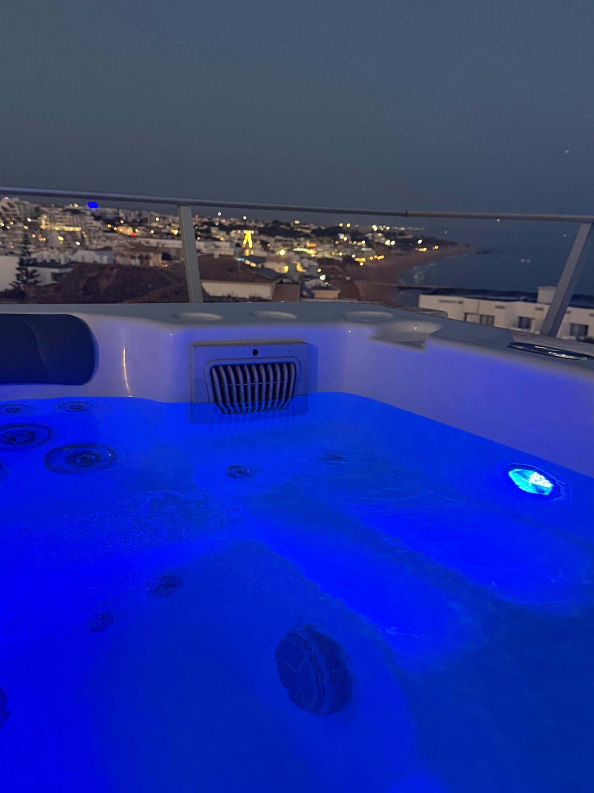 Luxe Jacuzzi met uitzicht op zee - Perfect voor ontspanning, Jacuzzi
