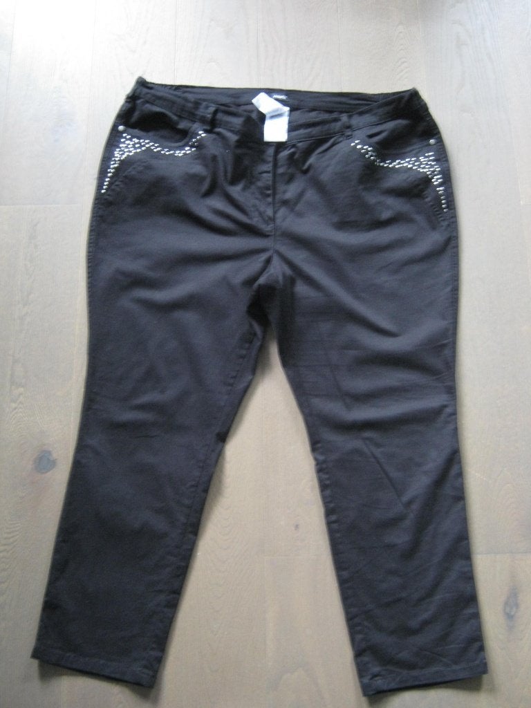 Zwarte Julietta broek maat 26 ( korte maat 52 ), Ophalen of Verzenden, Zo goed als nieuw, Zwart, Broek of Spijkerbroek