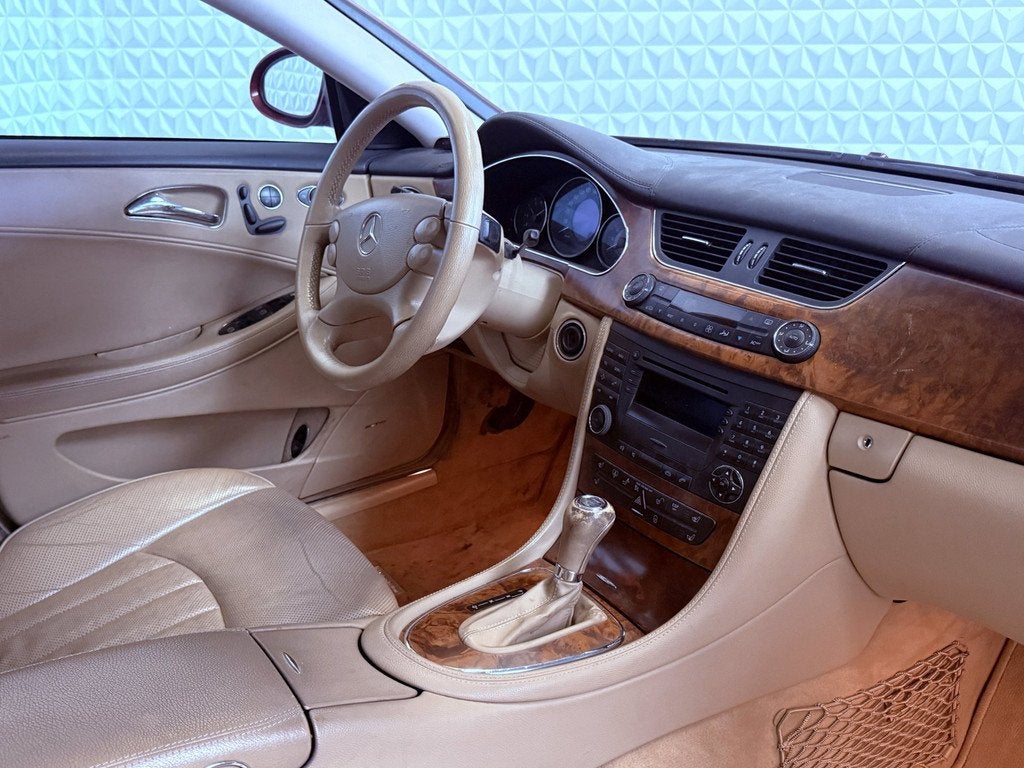 Mercedes-Benz CLS-klasse 350 V6 in goede staat + veel opties, Auto's, Mercedes-Benz, Automaat, Achterwielaandrijving, Gebruikt