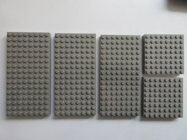 nr. 0231, 5 dikke bouwplaten 8x8 en 8x16 old dark gray, Ophalen of Verzenden, Gebruikt, Complete set, Lego