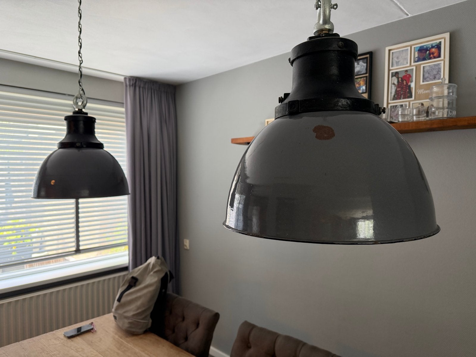 2 Industria rotterdam 1950 hanglamp - Grijs emaille, Antiek en Kunst, Antiek | Lampen, Ophalen