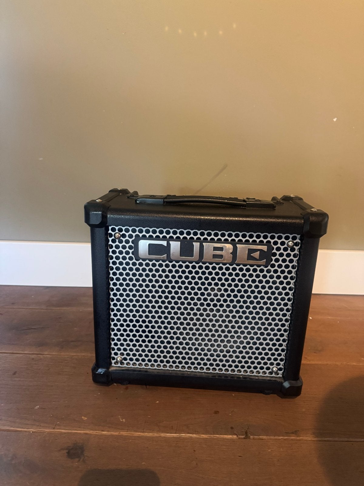 Roland CUBE 10GX Gitaarversterker - Nieuwstaat, Ophalen of Verzenden, Zo goed als nieuw, Gitaar, Minder dan 50 watt