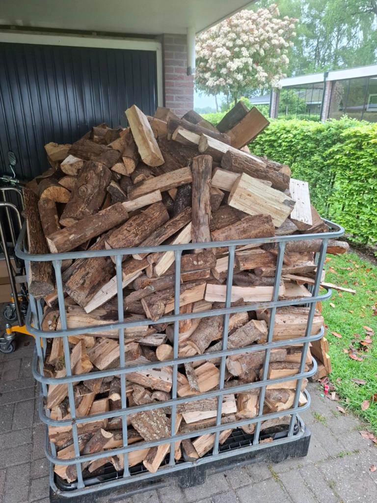 Droog hout in ibc bak  direct te stoken, Ophalen, Zo goed als nieuw, Vrijstaande haard, Houthaard
