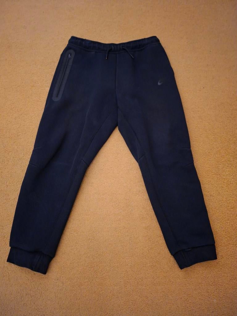 Nike Tech Fleece broek jongen - Maat XL, Broek, Ophalen of Verzenden, Zo goed als nieuw, Nike