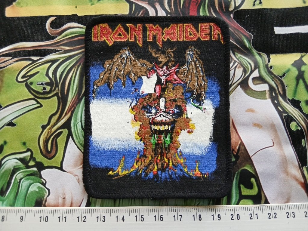Iron Maiden mooie vintage 1988 The Evil That Men patch 13, Verzenden, Nieuw, Kleding