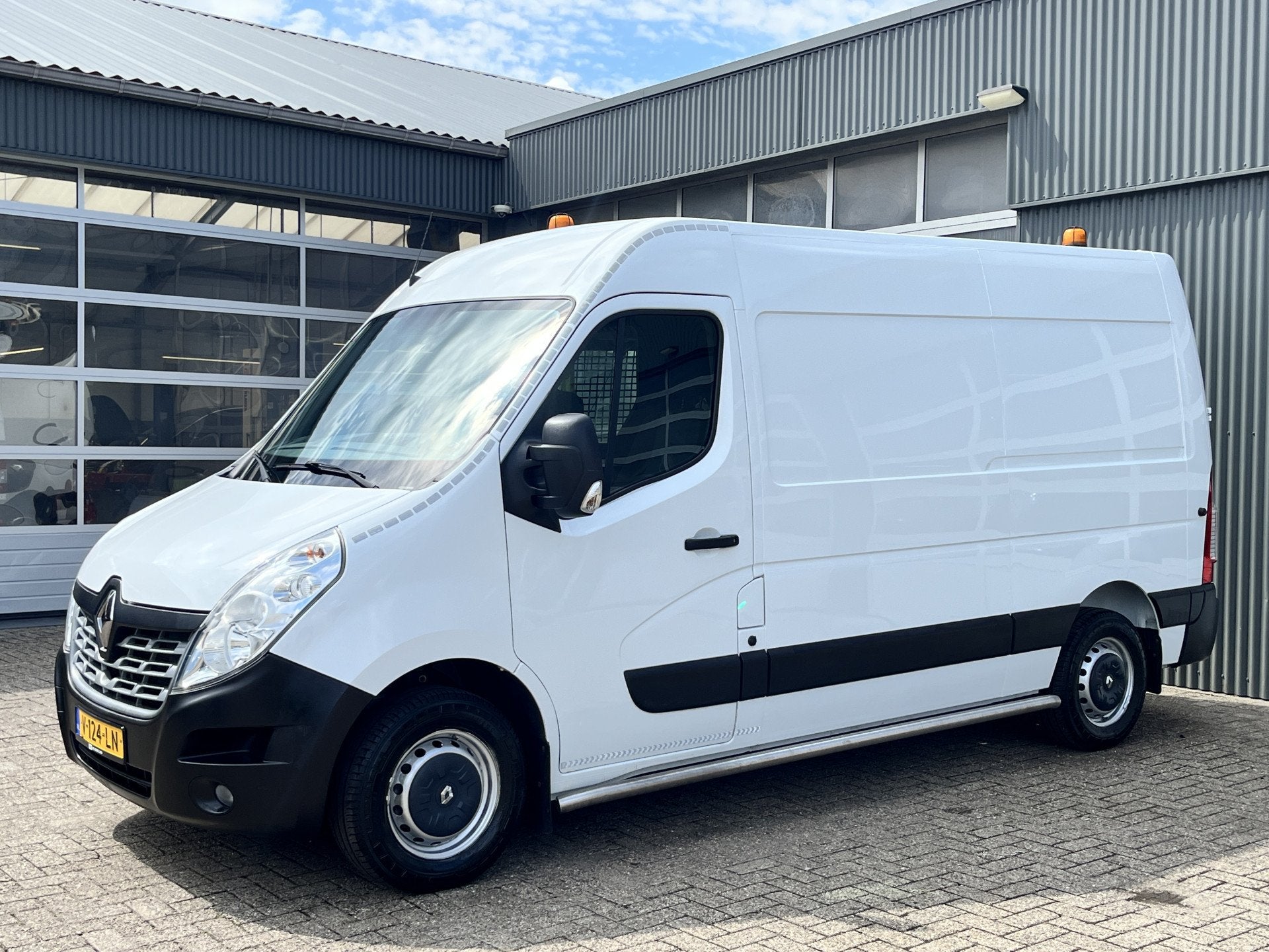 Renault Master T35 2.3 dCi L2H2 Airco Cruise controle Kastin, Stof, Gebruikt, 4 cilinders, Renault