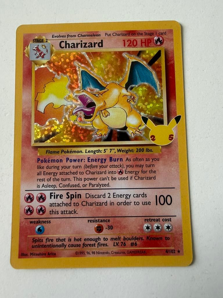 Charizard 4/102 Celebrations, Ophalen of Verzenden, Zo goed als nieuw