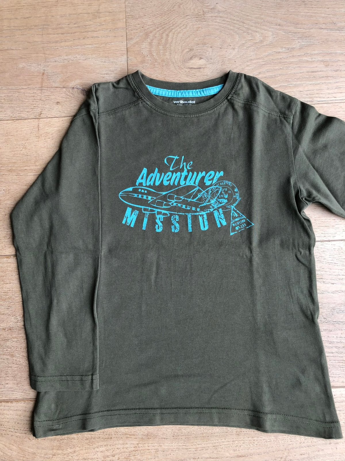 Stoere longsleeve, maat 122, Vertbaudet, Ophalen of Verzenden, Zo goed als nieuw, Jongen, Shirt of Longsleeve