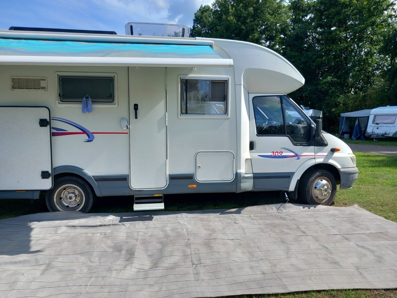 Ford Challenger camper,airco, distributieketting,APK mei '27, Ford, Luifel, 6 tot 7 meter, 4 tot 5 meter