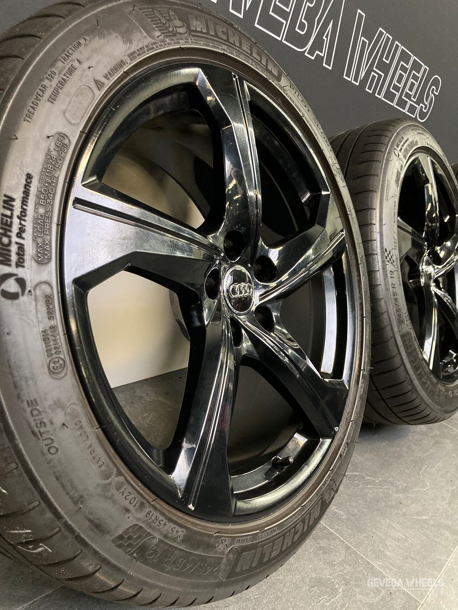 19” originele Audi A6 C8 velgen + banden 5x112 4K0601025AJ, Auto-onderdelen, Banden en Velgen, 19 inch, -, -, Banden en Velgen