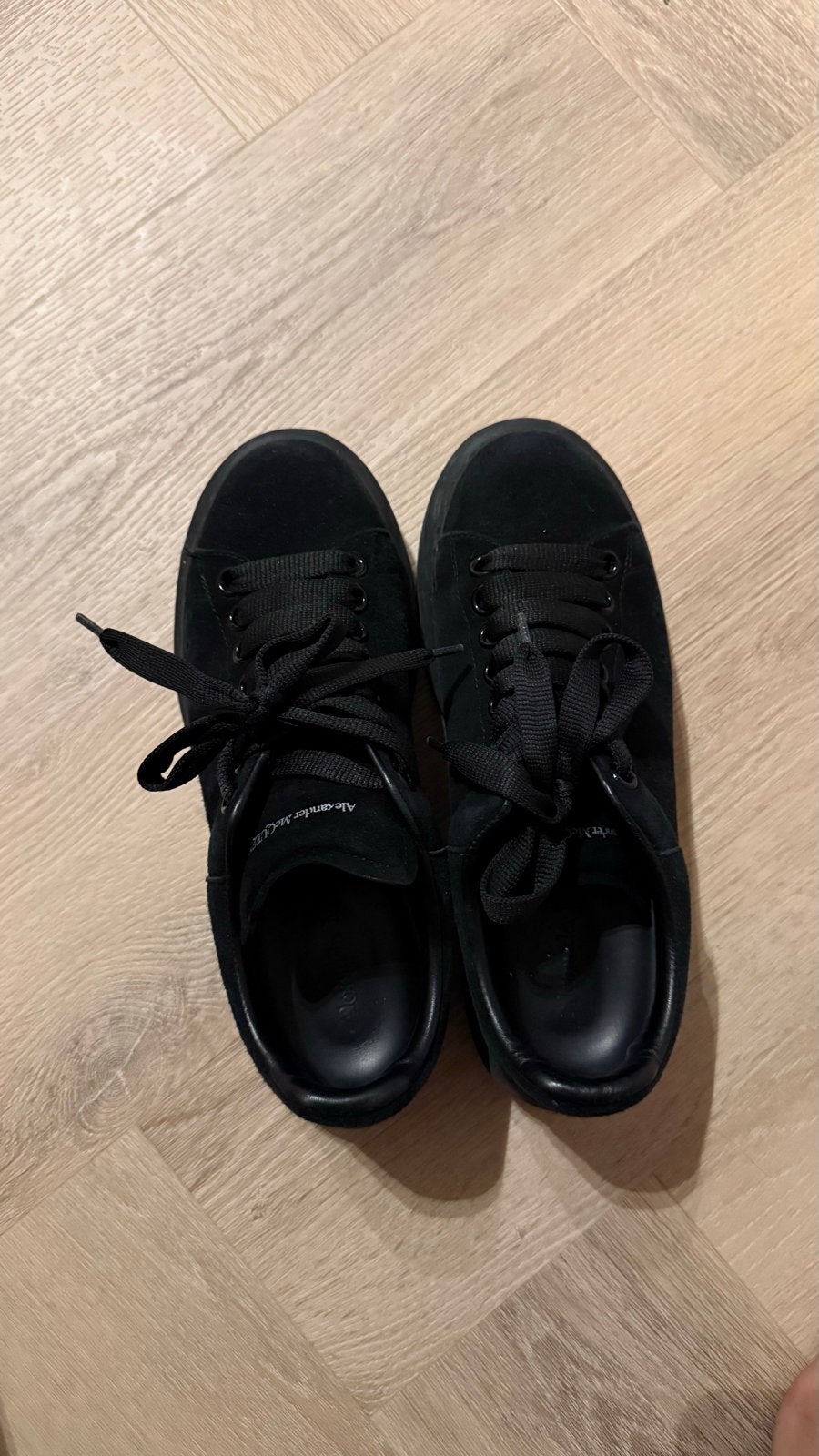 Alexander McQueen sneakers zwart - maat 38, Ophalen of Verzenden, Gedragen, Zwart, Sneakers of Gympen