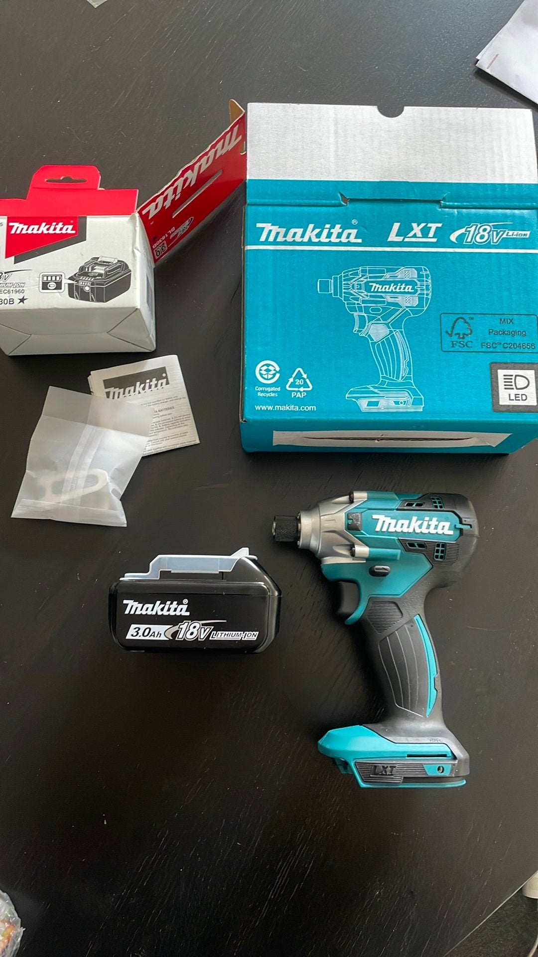 Makita slagschroevendraaier nieuw, Ophalen of Verzenden, Nieuw, Boor- en Schroefmachine