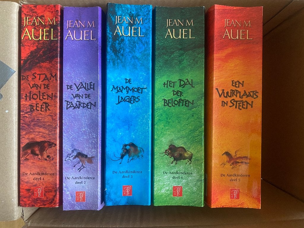 Boeken De Aardekinder 1-5 Jean M. Auel, Boeken, Fantasy, Ophalen of Verzenden, Zo goed als nieuw, Jean M. Auel
