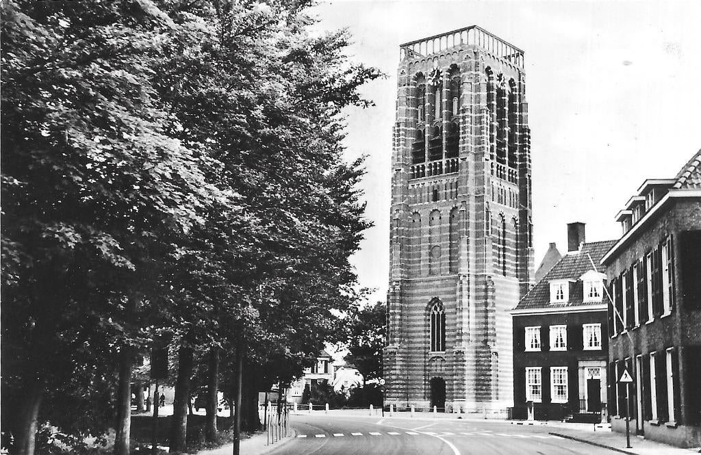 AK Vught - Helvoirtseweg met St. Lambertustoren, Verzenden, 1960 tot 1980, Ongelopen, Noord-Brabant