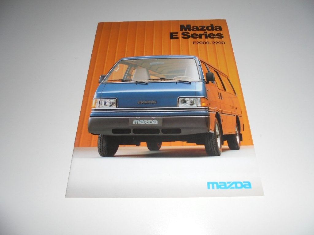 brochure Mazda E 2000/2200 modellen 1988, Ophalen of Verzenden, Zo goed als nieuw, Mazda