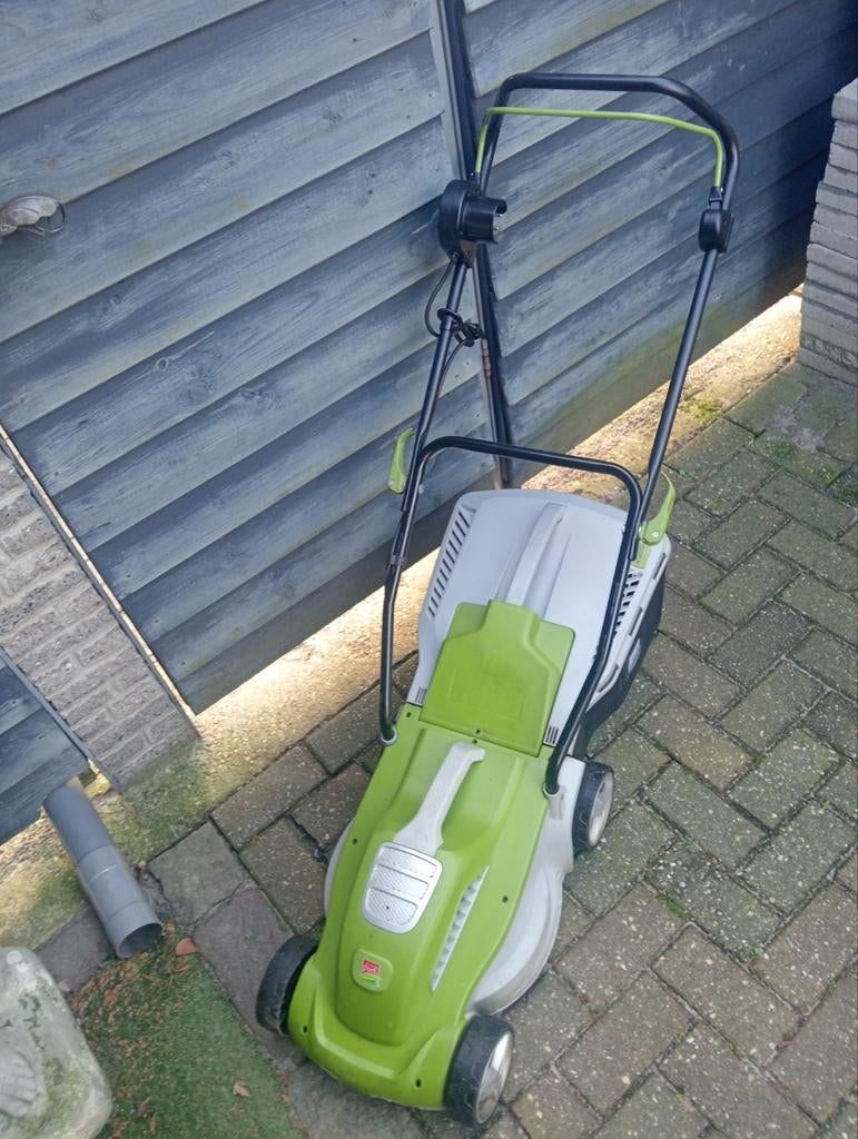 Grasmaaier electrisch, Ophalen of Verzenden, Gebruikt
