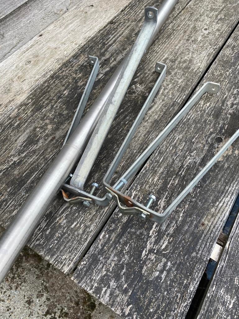 RVS Antennemast met muurbeugels, Telecommunicatie, Ophalen of Verzenden, Gebruikt, Mast